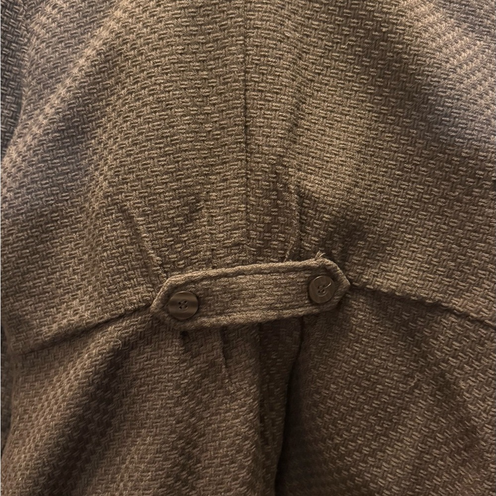 Decree Textured Ruffle-Front Jacket - Picture 4 of 6